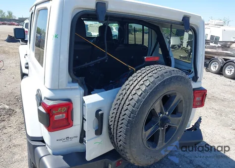 2021 Jeep Wrangler Unlimited Sahara Altitude 4X4 from USA, damaged, VIN 1C4HJXEN2MW528137